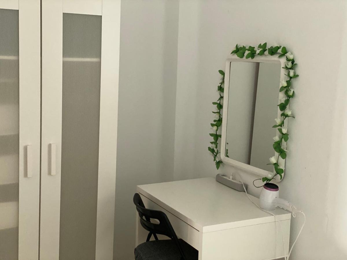 Malaga Centro Habitaciones Privada En Apartamento Compartidos Екстер'єр фото